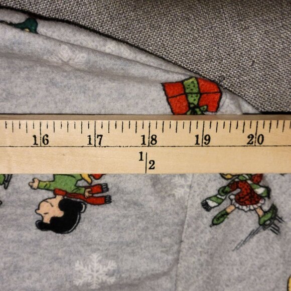 Peanuts Christmas Pajama Set Womens Large Gray Snoopy Charlie Brown Flannel PJs - Picture 6 of 16